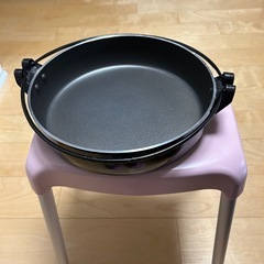 未使用品　すきやき鍋　２６㎝　シルバーストーン加工　箱入り
の画像