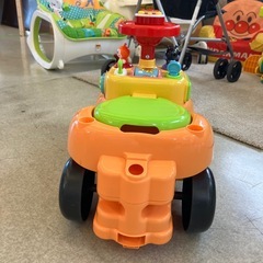 M2510-155 アンパンマン 欲張りビジーカー 押し棒+ガード欠品 10ヶ月〜5才 キズ汚れ有りの画像