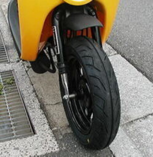 スズキ チョイノリ 　超美品 中古、濃いイエロー、　0258Km、　（近場の場合何県何市まで分かれば格安でのお届けも有ります）