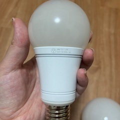 無料　LED電球の画像