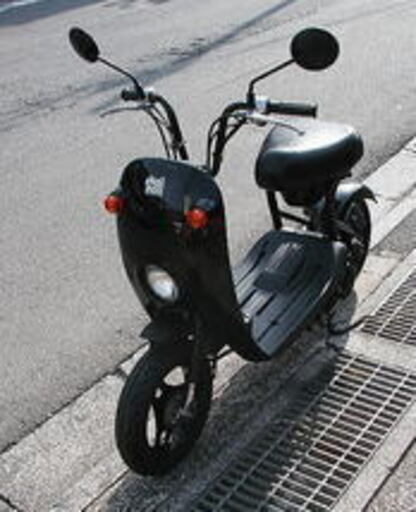 スズキ チョイノリ 　超美品 中古、黒、（近場の場合何県何市まで分かれば格安でのお届けも有ります）