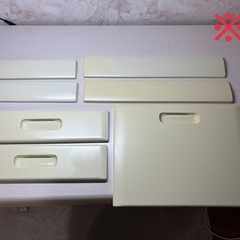 ニトリ学習机、椅子セットの画像