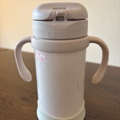 サーモス　水筒の画像