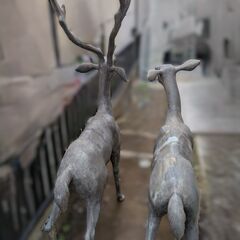 双鹿　庭置物　オブジェ　工芸美術、日本庭園　鹿　一対　の画像