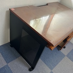 パソコンデスク　3段収納付きの画像