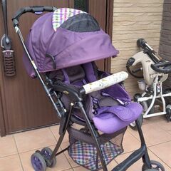 A型ベビーカー　アップリカ　軽量　ワンタッチ開閉の画像
