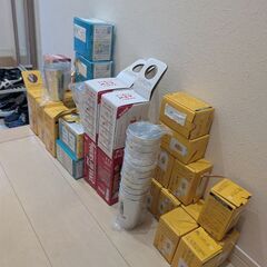 こーいう試供品グラスが30個くらいの画像