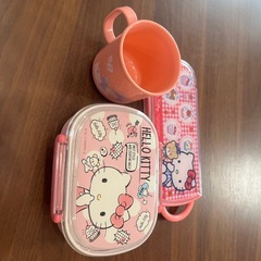 キティちゃん お弁当箱 コップ セットの画像