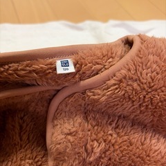 美品★ UNIQLOアウター120cm
の画像