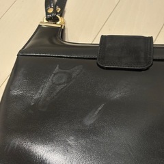 スエード×レザー ハンドバッグの画像