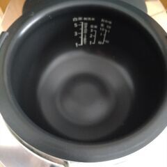 ☆18日まで限定出品☆SHARP IH 5.5合炊き炊飯器 KS-HF10B-B 美品　2024年製の画像