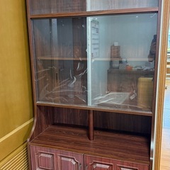 飾り棚(又は本棚)
の画像