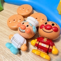 中古　 サウンドいろいろ♪ライトがピカッ！アンパンマンはじめてハウスの画像