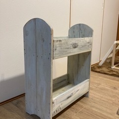二段収納棚の画像