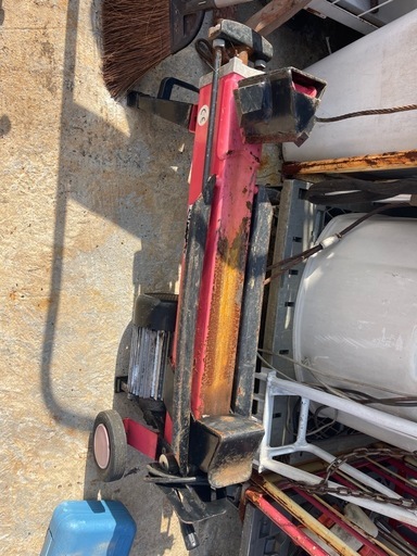薪割り機　動作未確認現状渡します､