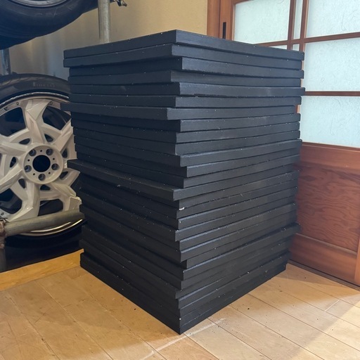 【超美品‼️】定価44,000円♪ 高級 トレーニングラバーマット 50×50cm 28枚 極厚 ブラック♪