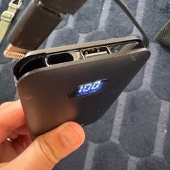 ポータブルバッテリー　ケースの画像