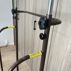 ぶら下がり健康機・洗濯物干し・懸垂・チンニング・肩コリ解消の画像