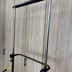ぶら下がり健康機・洗濯物干し・懸垂・チンニング・肩コリ解消の画像