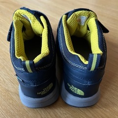NORTH FACE キッズスニーカー ハイカット　登山　22センチ　子供の画像