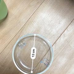 コップと小皿セットの画像
