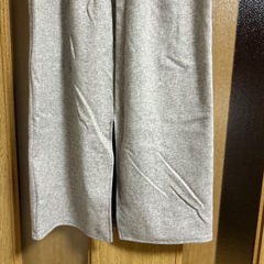 しまむら　ライトグレー　タイトスカートの画像