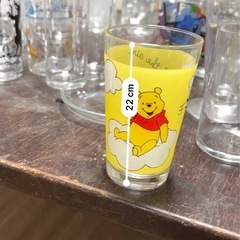 ディズニーキャラクタープーさんコップの画像
