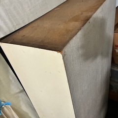 スチールラック・木箱の計2点の画像