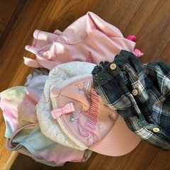 おもちゃや絵本などの画像