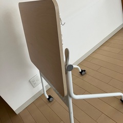 折りたたみ学習机の画像