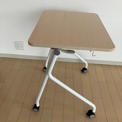 折りたたみ学習机の画像