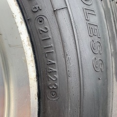 195/80R15 ハイエース200系　キャラバンnv350 ホイール　TOYOスタッドレス4本セット の画像