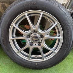 205/60/16スタッドレス4本セットの画像