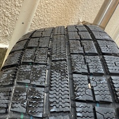 205/60/16スタッドレス4本セットの画像
