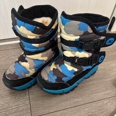 スノーブーツ（16センチくらい？）＆プラスチックスキーの画像