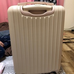 キャリーケースの画像
