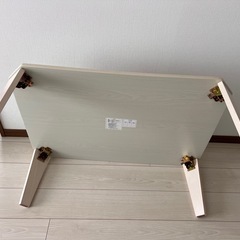 折りたたみ出来るローテーブルの画像