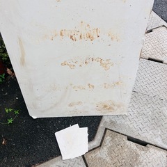 無料　耐火ボード　汚れてます一部割れてますの画像