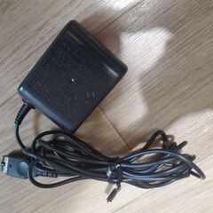 ニンテンドーDS 本体 充電器 ゲームソフト付きの画像