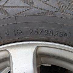 バリ溝２０２３年トーヨー製冬タイヤ　アルミホイールセット１４５／８０Ｒ１３　４本セットの画像