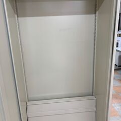 【ｼﾞｬﾝｸﾞﾙｼﾞｬﾝｸﾞﾙ金沢店】書庫 ※専用鍵付き  W(幅)89×D(奥行き)45.5×H(高さ)180.5cm  ※クリーニング済みの画像