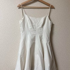 zara 今季夏　　コントラストボトムショート丈ワンピの画像