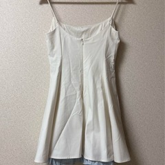 zara 今季夏　　コントラストボトムショート丈ワンピの画像