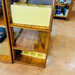 木製の棚の画像