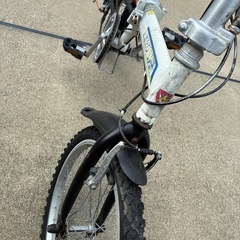 折りたたみ自転車？の画像