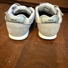 NB スニーカー16cmの画像
