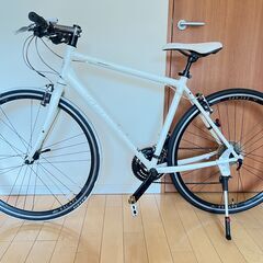 GIANT ESCAPE R3 クロスバイクwhite　700×28C　２４段変速　引取専用の画像