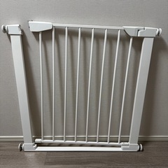 【美品】タンスのゲン　ベビーゲート ホワイトの画像