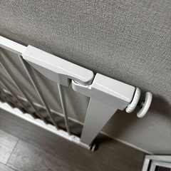 【美品】タンスのゲン　ベビーゲート ホワイトの画像