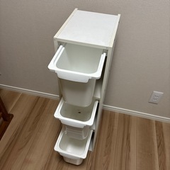 ニトリ木製3段棚　の画像